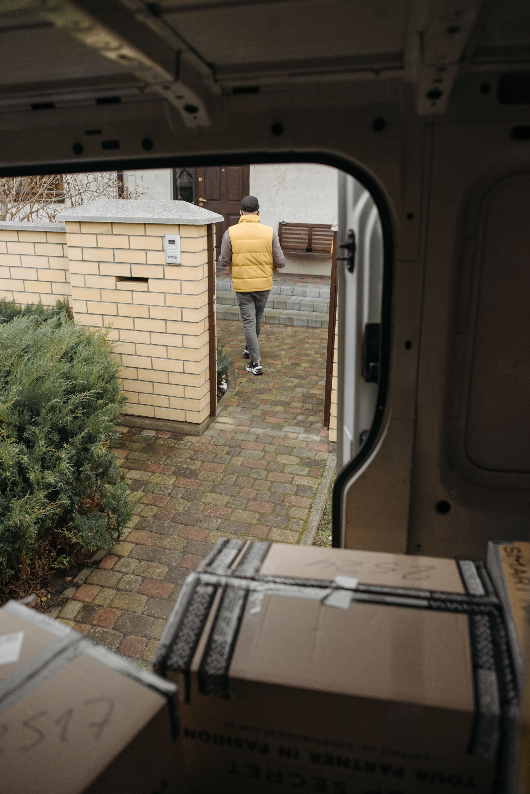 Delivery driver bringing an order to a customer's home