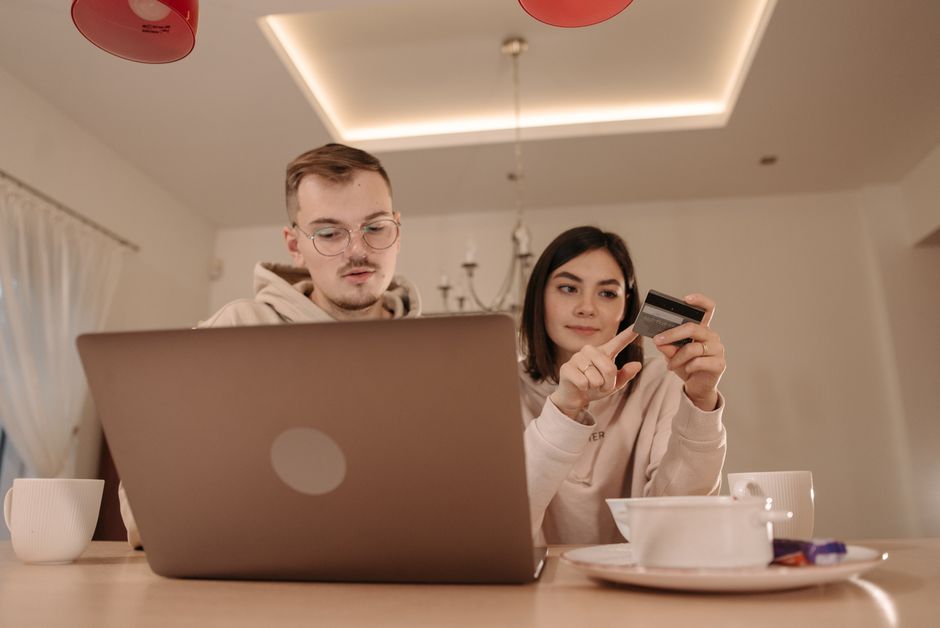De Voordelen van Online Gokken bij LalaBet: Veiligheid en Betrouwbaarheid