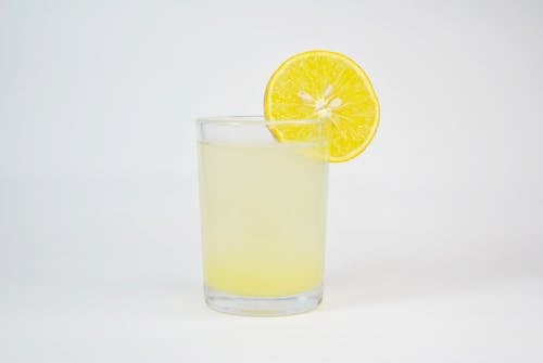 Vaso Transparente Con Jugo De Limón