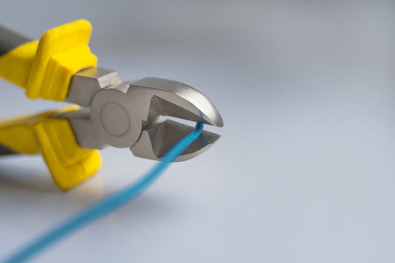 Cómo cortar metal grueso con cortadora de plasma - Guía completa