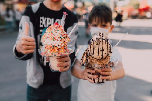 Fotos de stock gratuitas de adulto, al aire libre, alegría