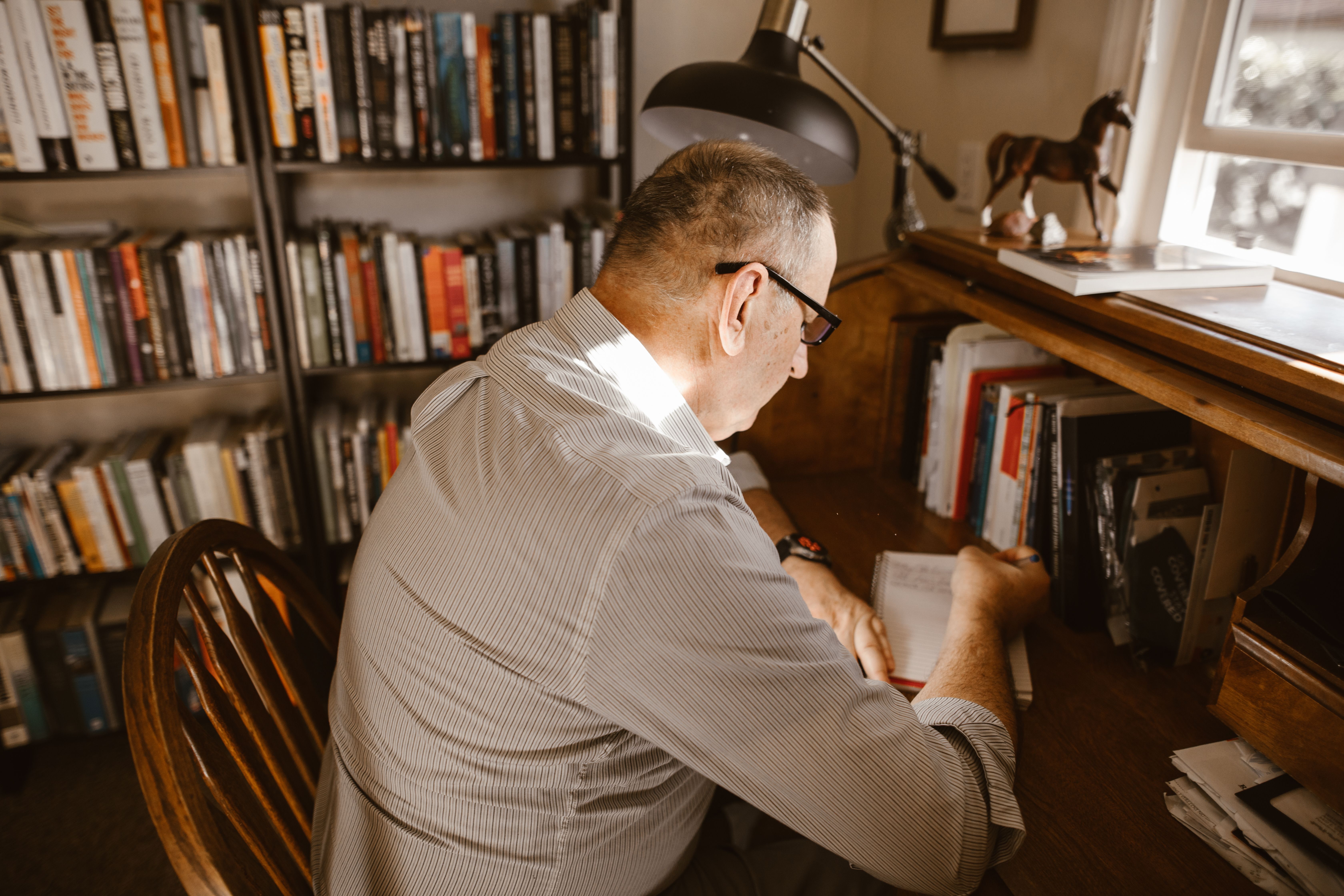 AI vs. Human: The Ultimate Biography Showdown of 2026 – Uncovering Authentic Life Stories & Top Reads!