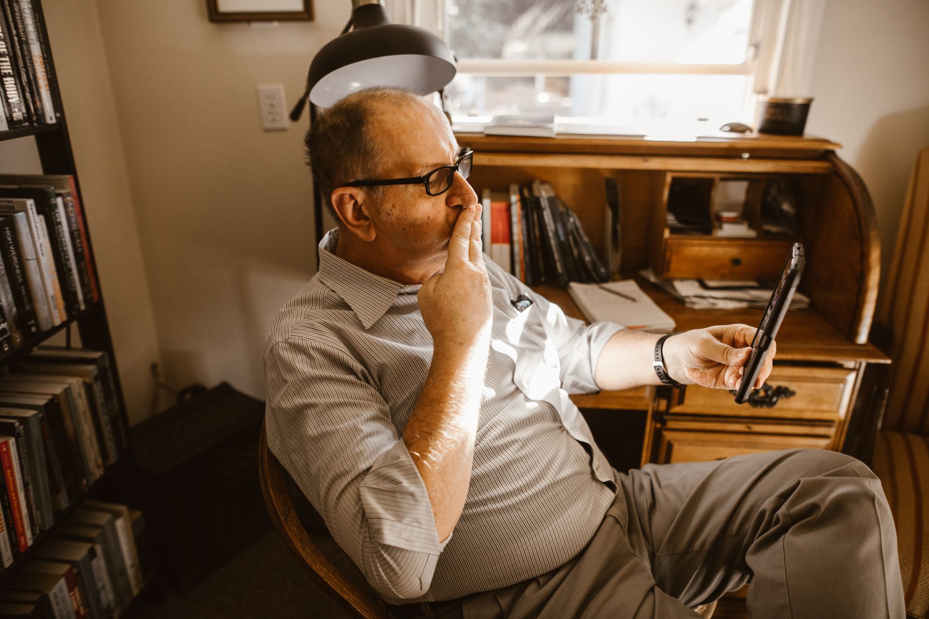 I asked ChatGPT and Gemini for life advice after 40 — 7 lessons that reshaped my view on aging