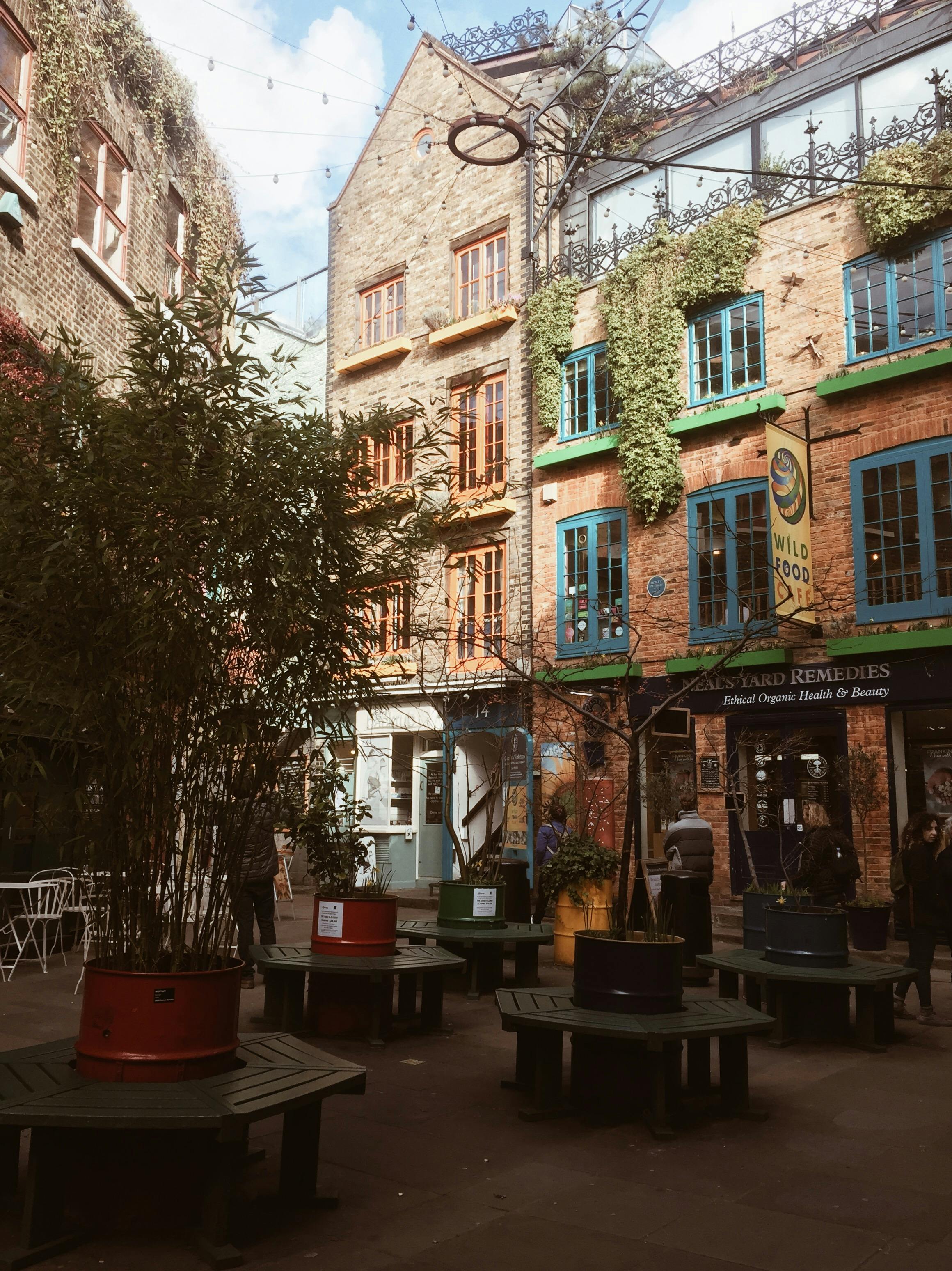 Hotels Warren Street London: Discover Hidden Gems for Unforgettable Stays 4 How to Find Unique and Charming Accommodation on Warren Street London in 2024