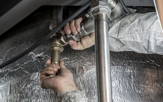 Plumber fitting pipe connections