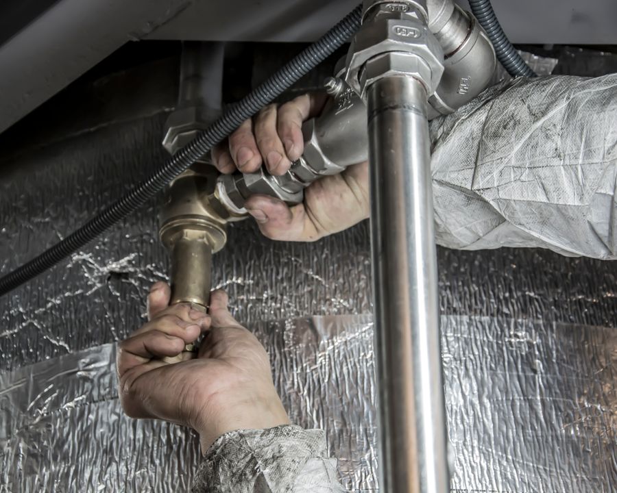 Plumber fitting pipe connections