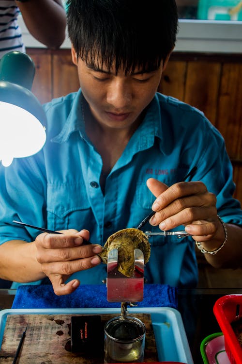 Kostenloses Stock Foto zu arbeiten, arbeiter, asiatischer mann