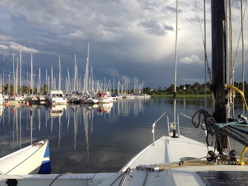 Free stock photo of archipelago, boats, cloudy sky Stock Photo