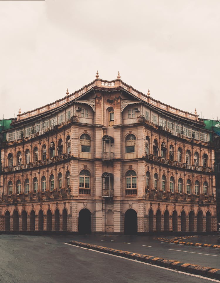 Elphinstone Circle Building, Mumbai, India