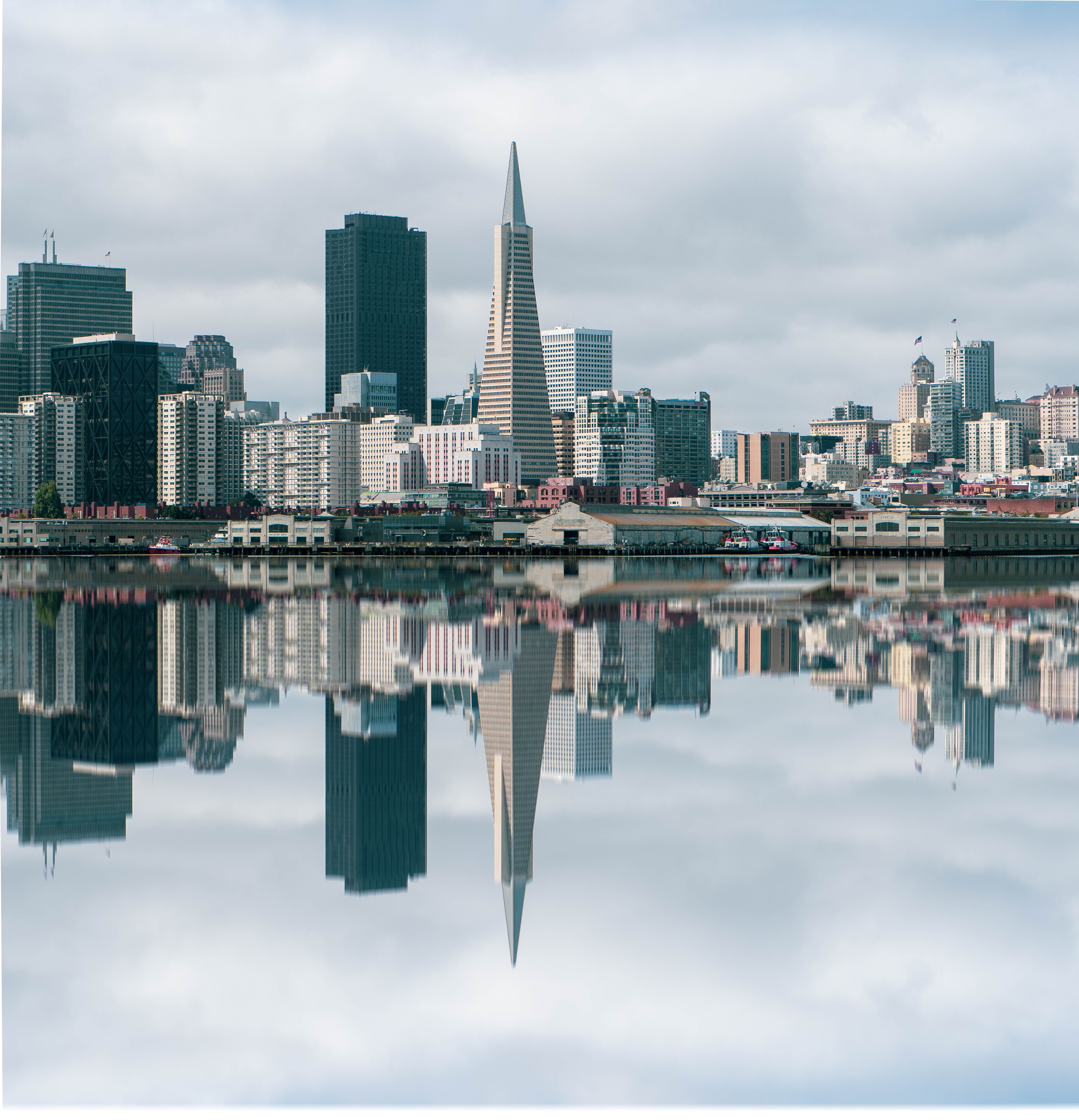City Skyline Across Body of Water · Free Stock Photo