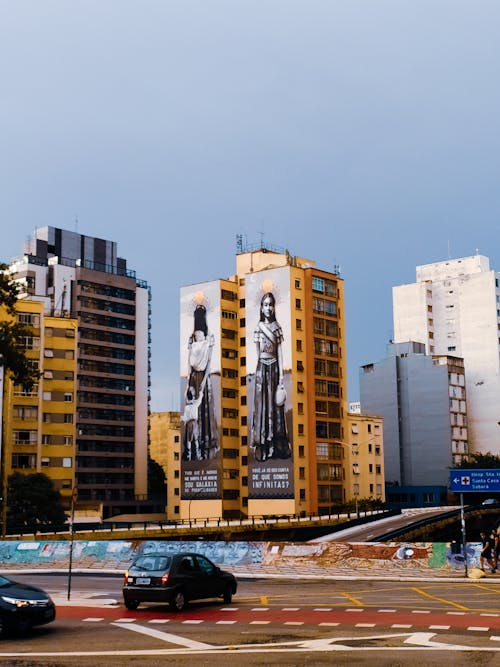 Foto stok gratis bangunan, brasil, diparkir