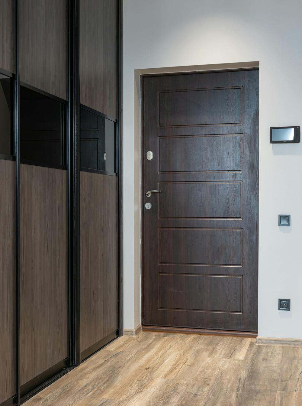 home entrance narrow