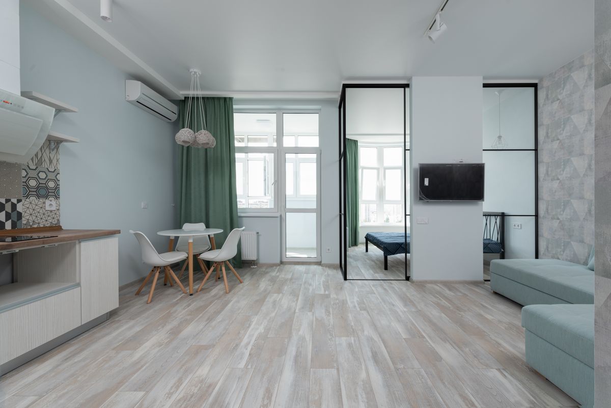 flat moves in Newmarket — Loaded properly: blankets, straps and a plan in Newmarket