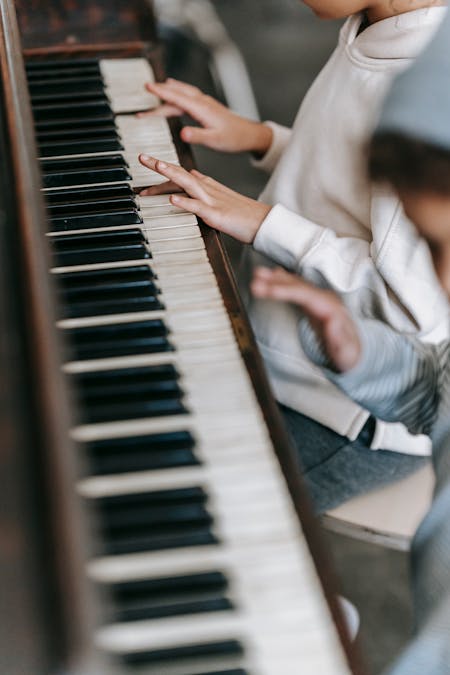 How long does it take to play piano fluently?