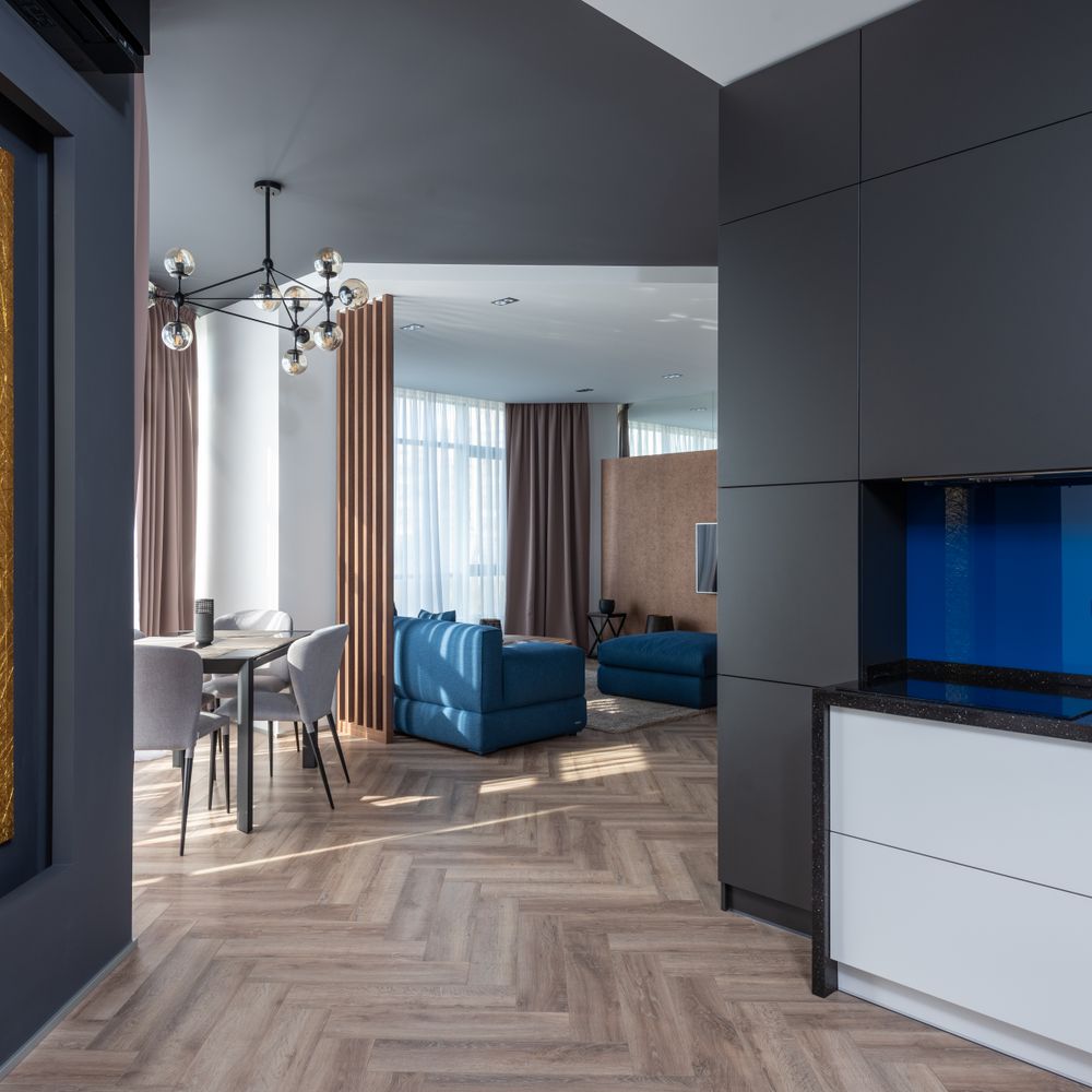 End of Tenancy Decorating in Grove Park — woodwork brushed to a crisp, smooth line