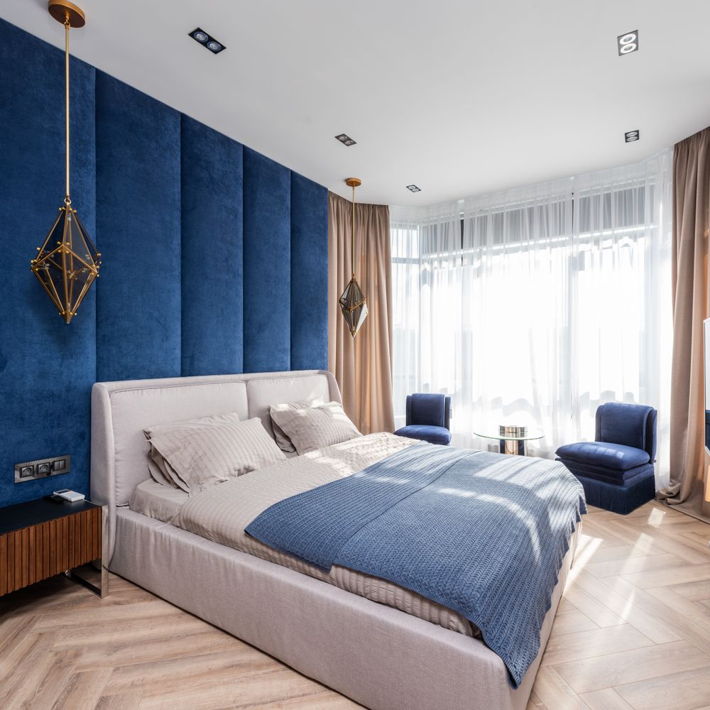 Wallpapering in Elmers End — a freshly painted, spotless finish