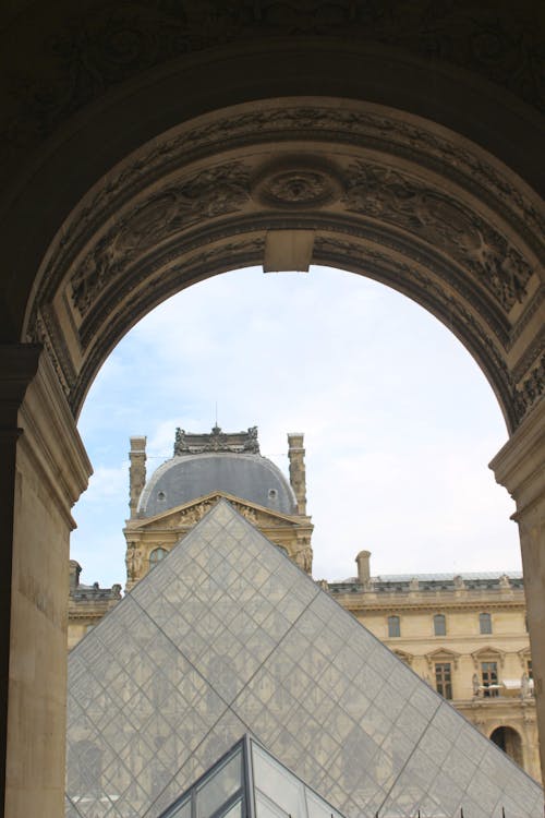 Foto d'estoc gratuïta de edifici arquitectònic, louvre, museu