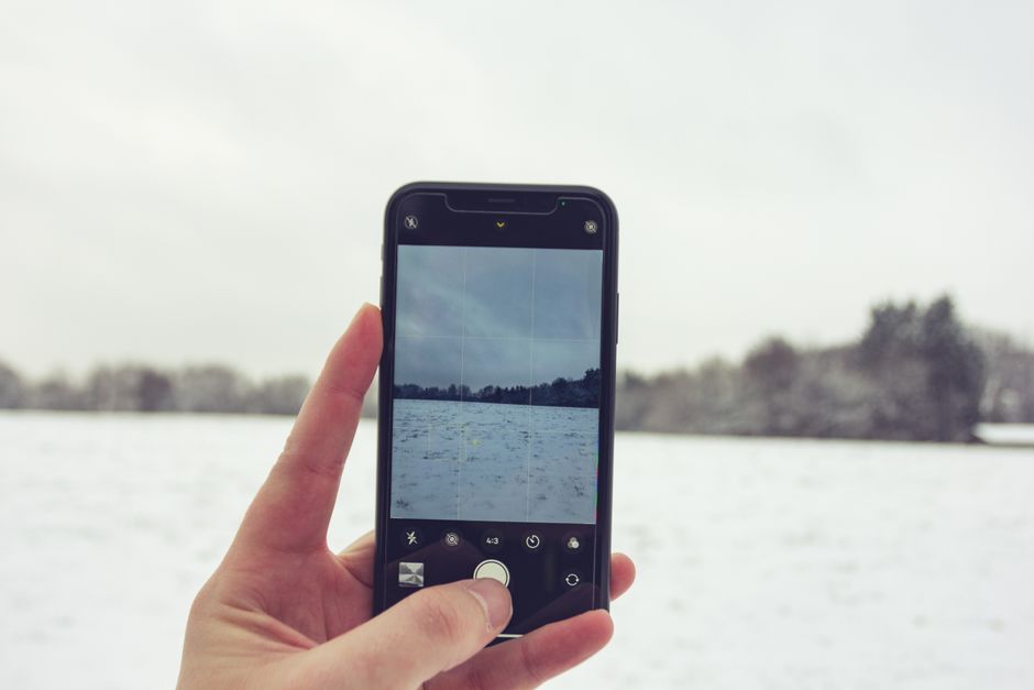 foldable smartphone ice cold