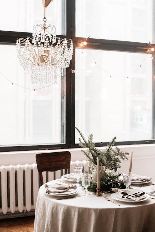 Restaurant  Simple Table Setting Photo