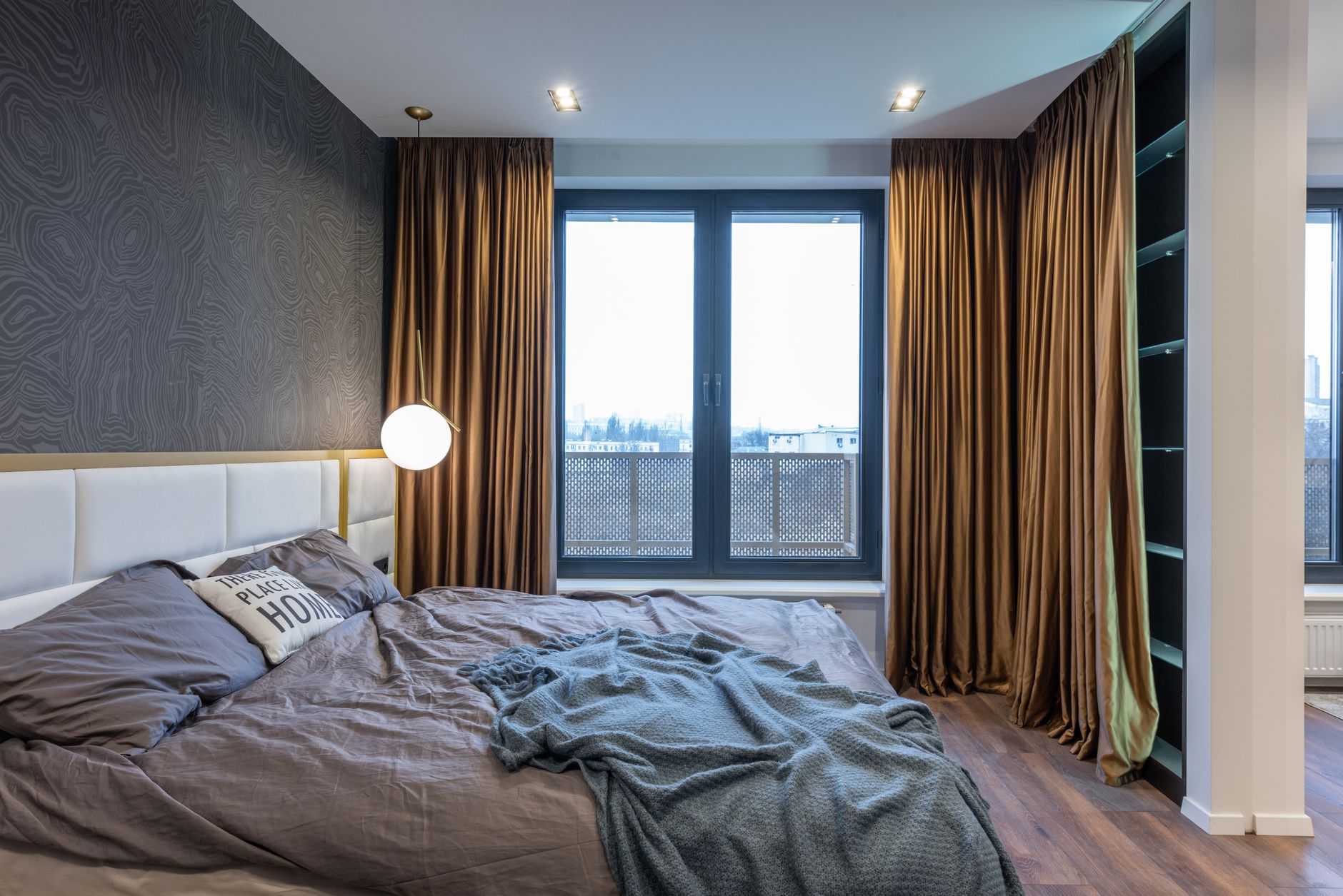 Best Blackout Curtains for Shift Workers 2026 – Effective Light Blocking for Daytime Sleep