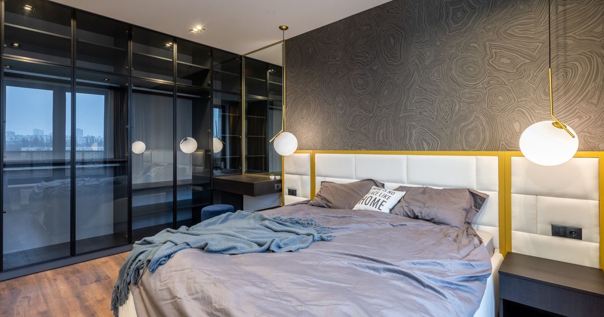 Sleeping nightly in cold rooms boosts metabolism.