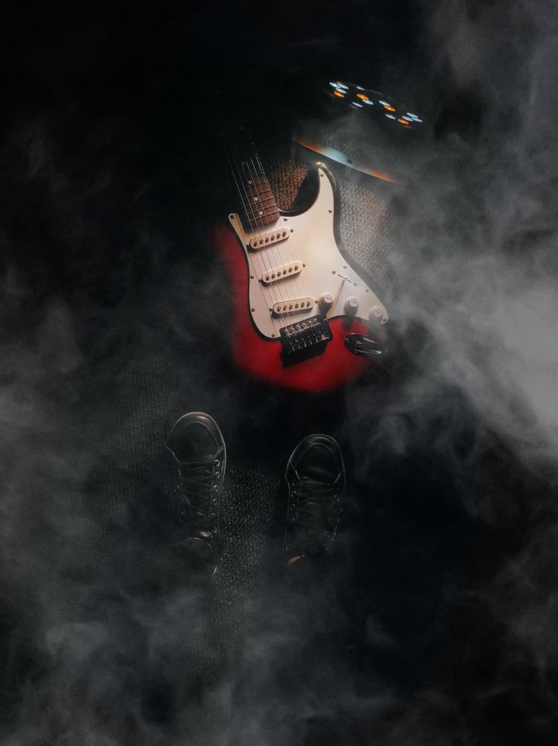 Gitaar in gedempt, sfeervol licht