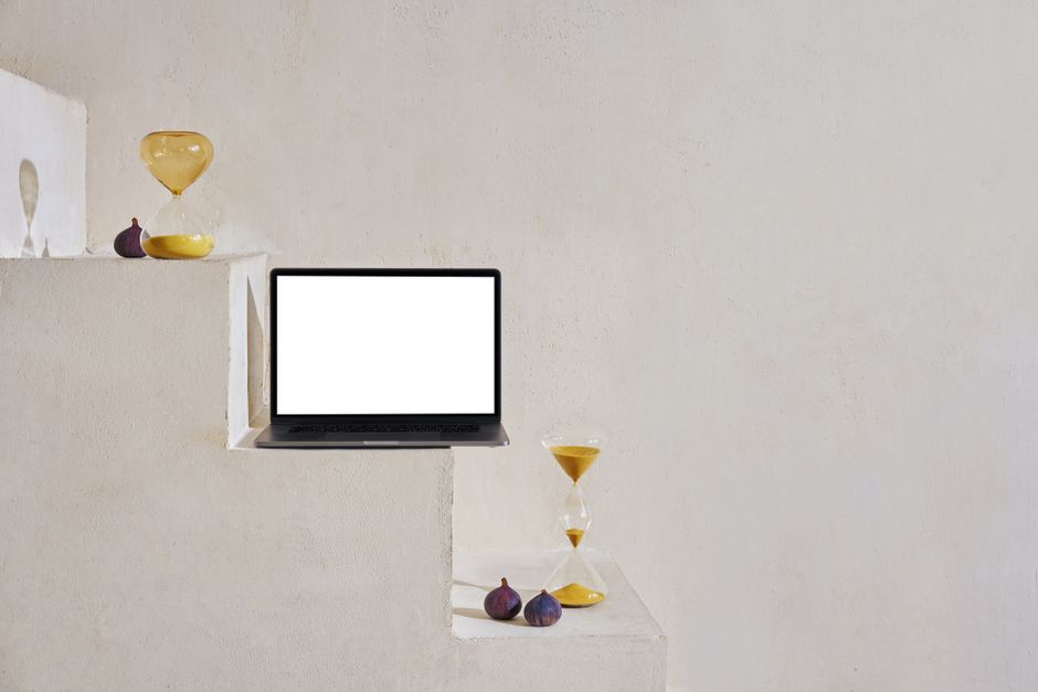 Online Auction Auto-Extend Soft Close: How Bidding End Times Work