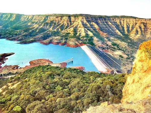 Foto profissional grátis de colinas, lago azul, mahabaleshwar