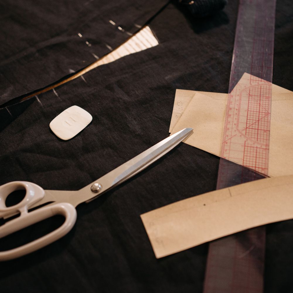 Whitton — professional packers wrapping and boxing belongings