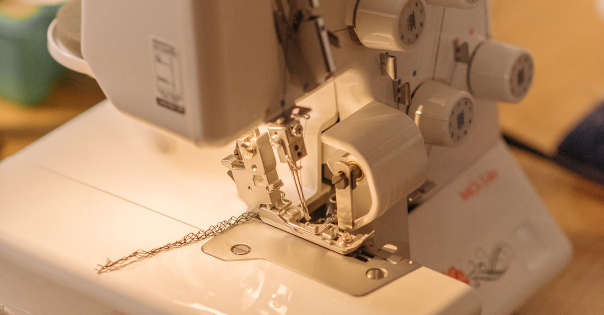 How to put a bobbin in a sewing machine singer