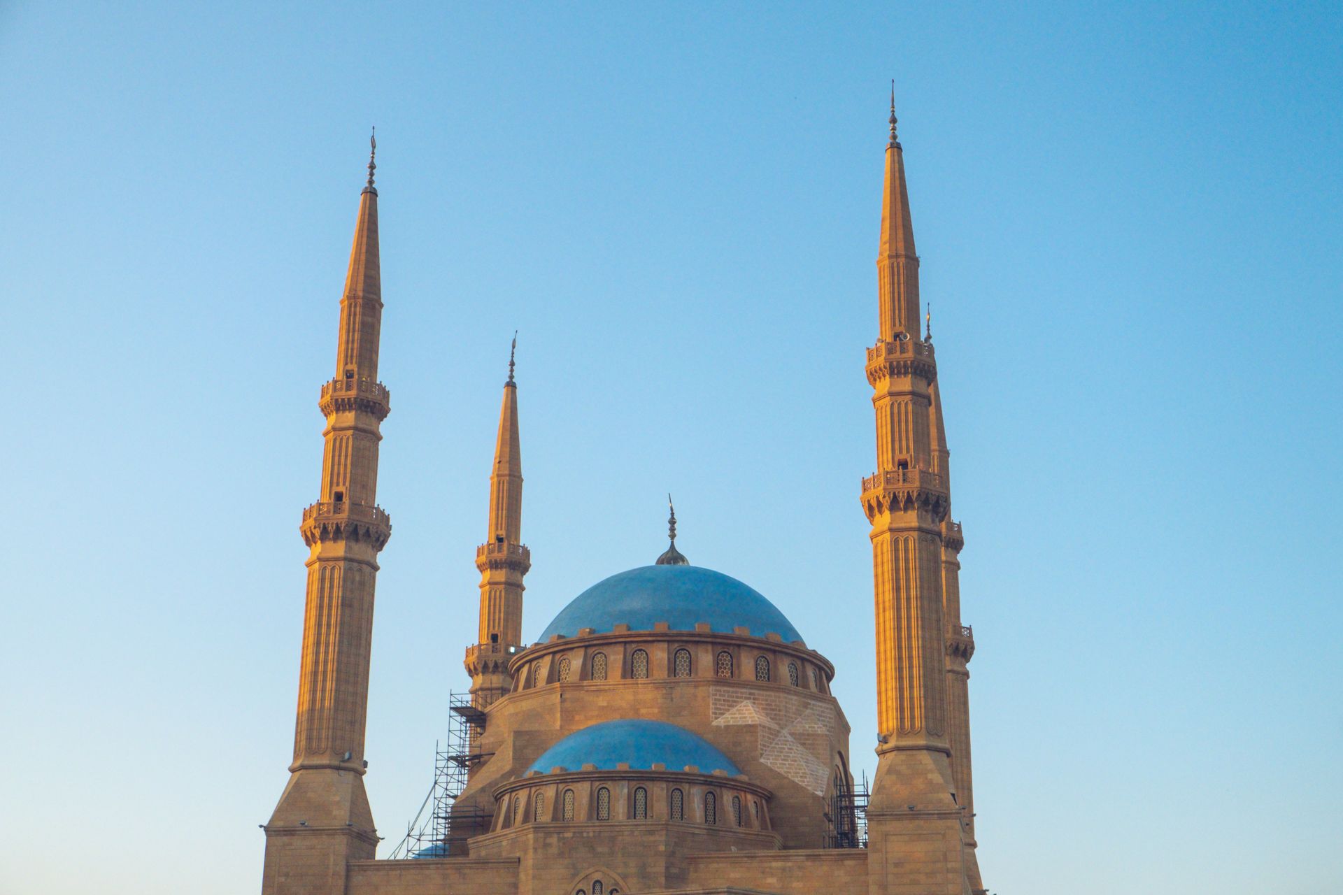 Stunning view of the Mohammad Al-Amin Mosque under a clear blue sky in Beirut, Lebanon.
