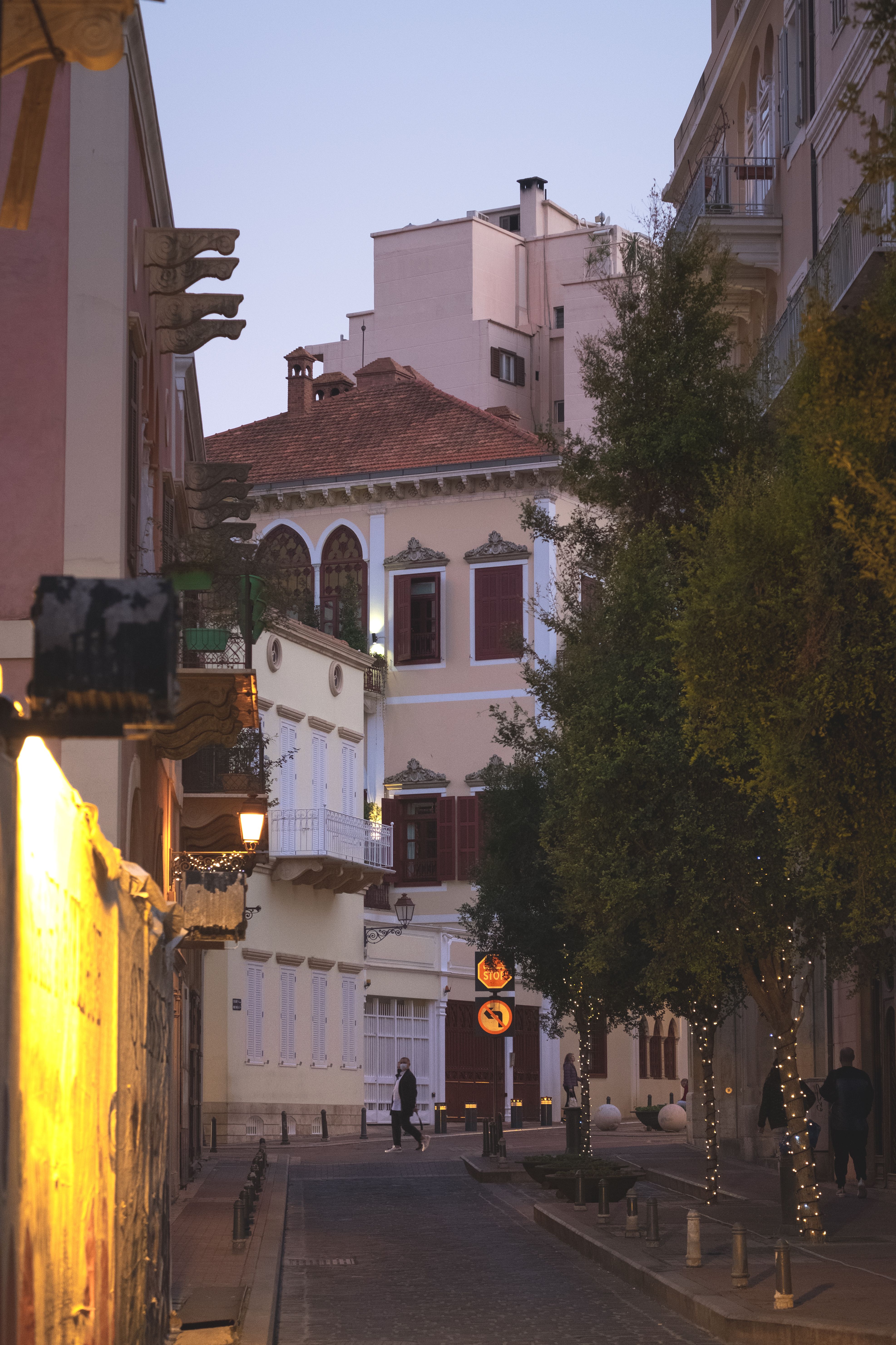 Mar Mikhael'den Gemmayzeh'ye, gece bitmez