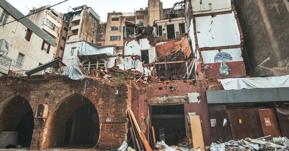 Destroyed R Buildings Destroyed Buildings in an Urban Area · Free Stock Photo