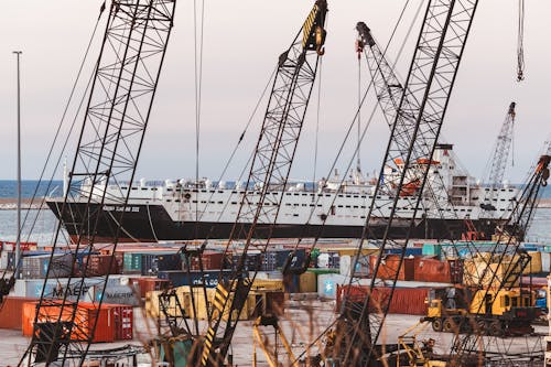 Photos gratuites de ascenseur, bateau, conteneurs de fret