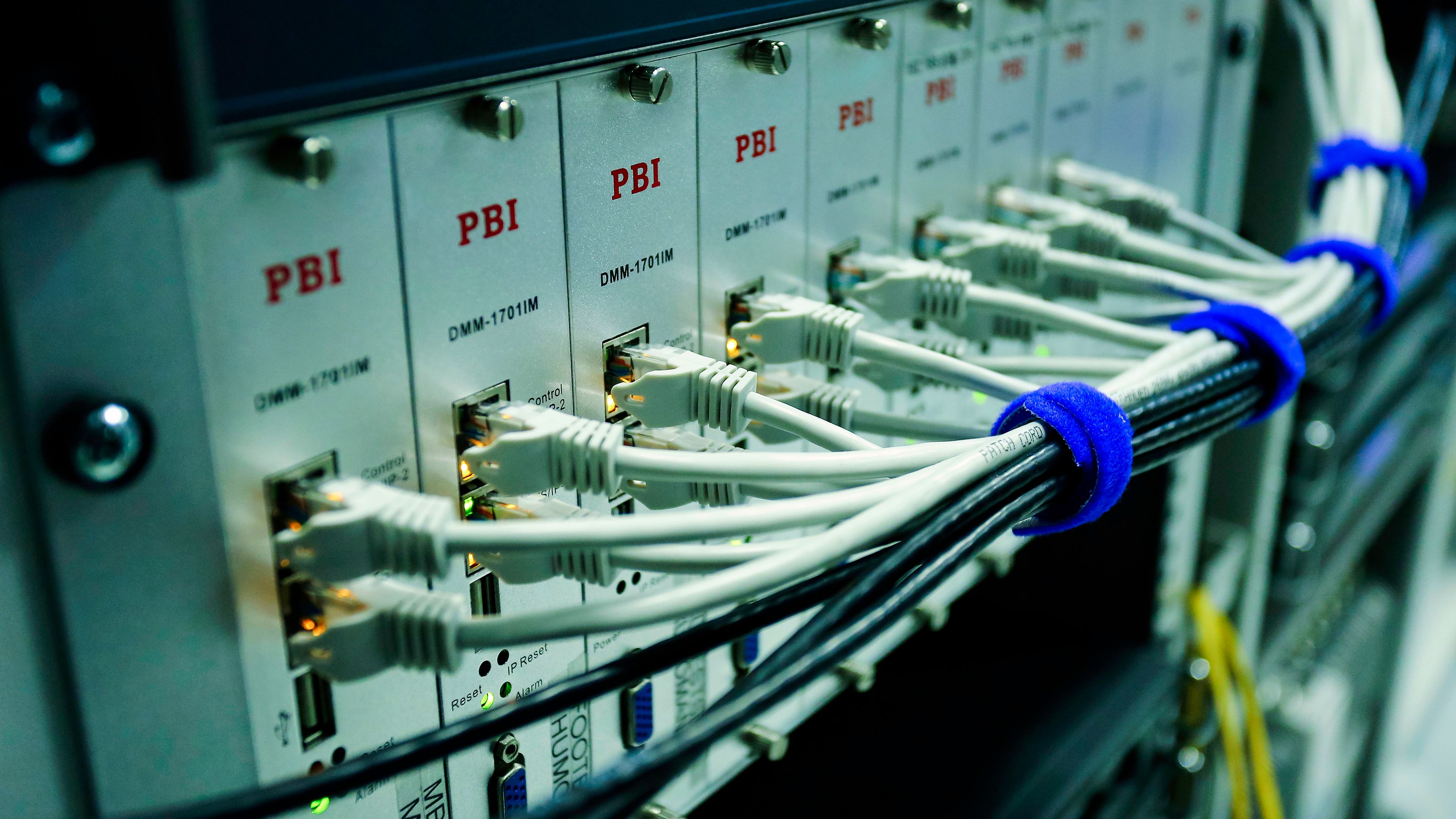 LAN & Wi‑Fi