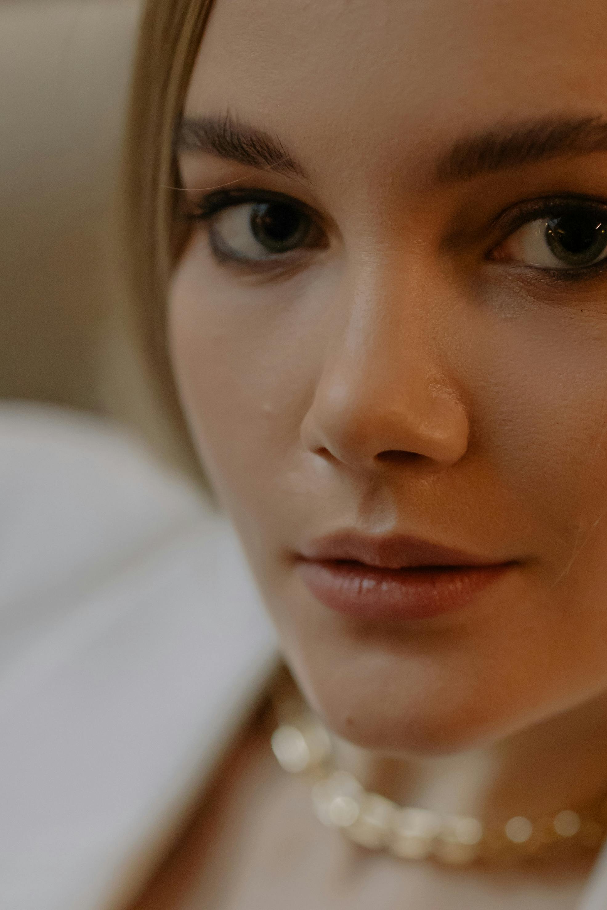 Close Up Photo of a Woman with a Beautiful Face · Free Stock Photo, image size:1971x2956