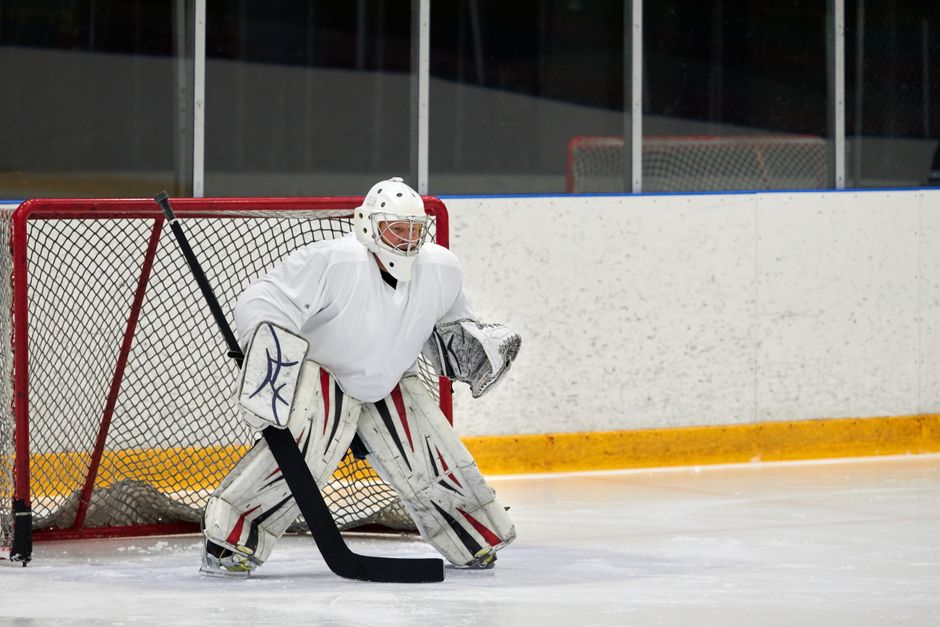 Aerin Frankel Becomes First Goalie to Win PWHL MVP Award