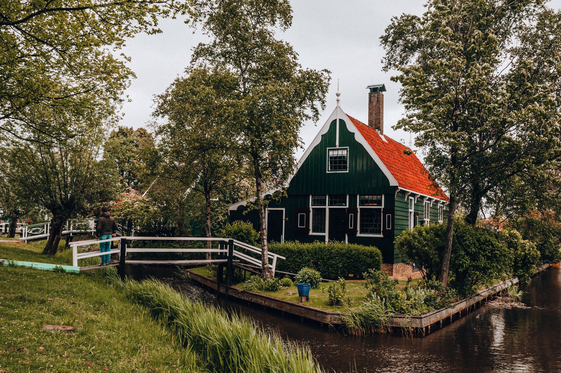 Inwoonster ziet tuin wegzakken, hulp blijft uit