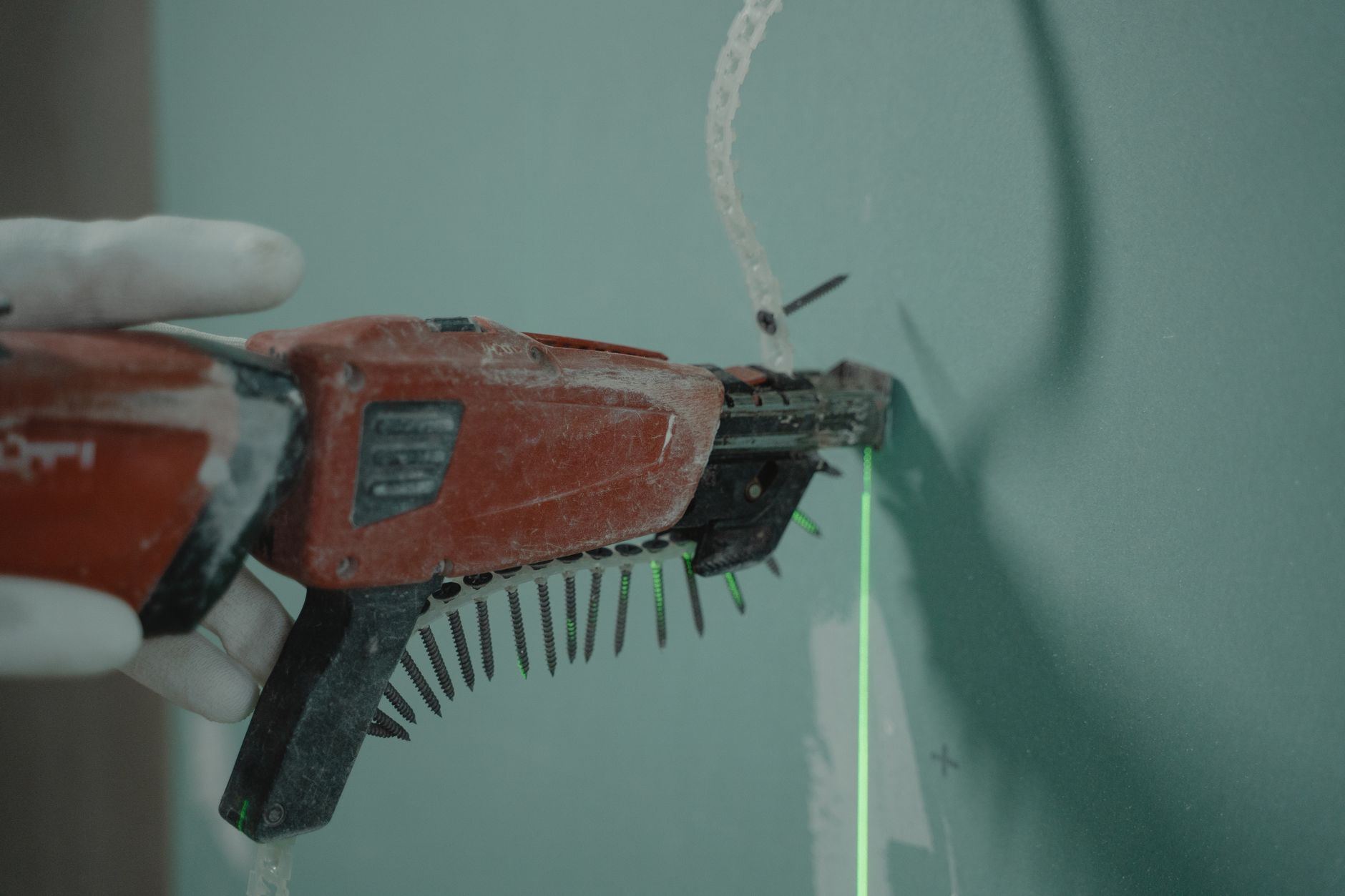 Best Drywall Screw Guns for Fast, Consistent Screw Driving