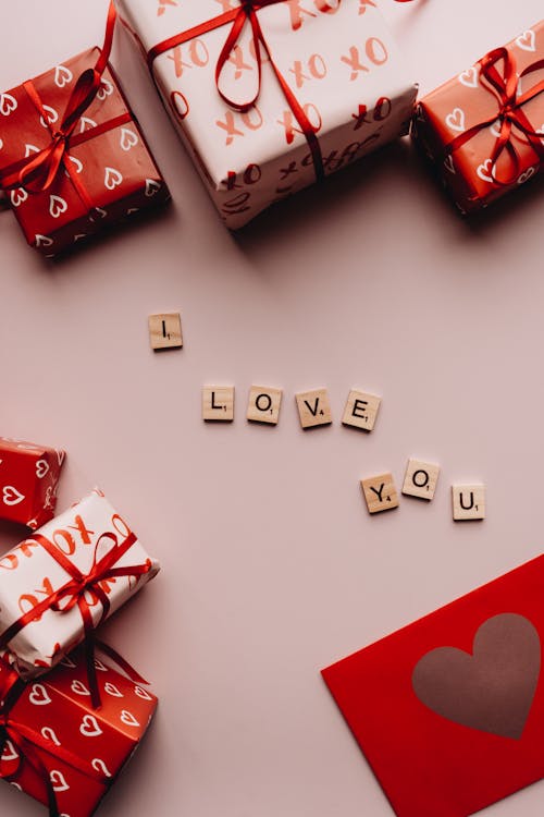 abc, armağanlar, Aşk içeren Ücretsiz stok fotoğraf