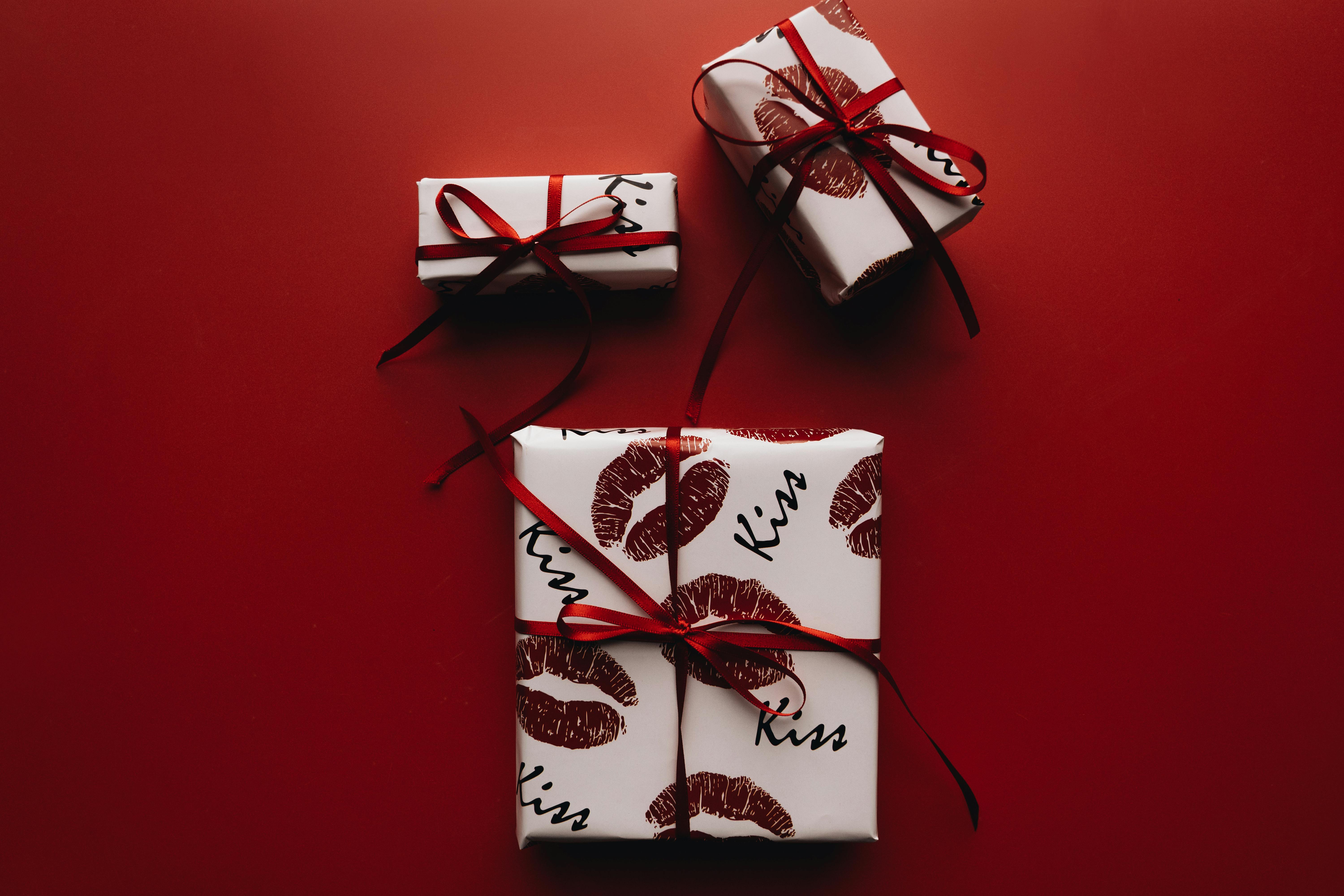 Best Gifts to Give Her for Birthdays: Thoughtful Ideas She'll Love