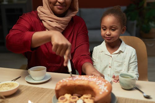 Gratis stockfoto met Afrikaans, Afro-Amerikaans, binnenshuis