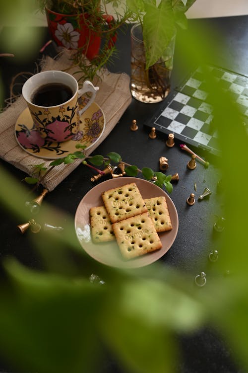 Gratis arkivbilde med frokost, kjeks, kopp te