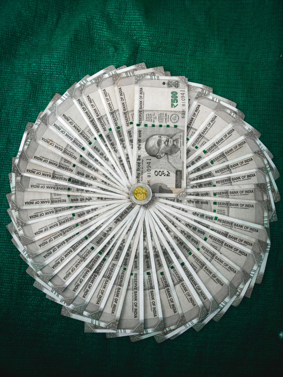 GHAR ME PAISA NHI RUKTA ? JANIYE 7 VASTU DOSH AUR UNKE VEDIC UPAY