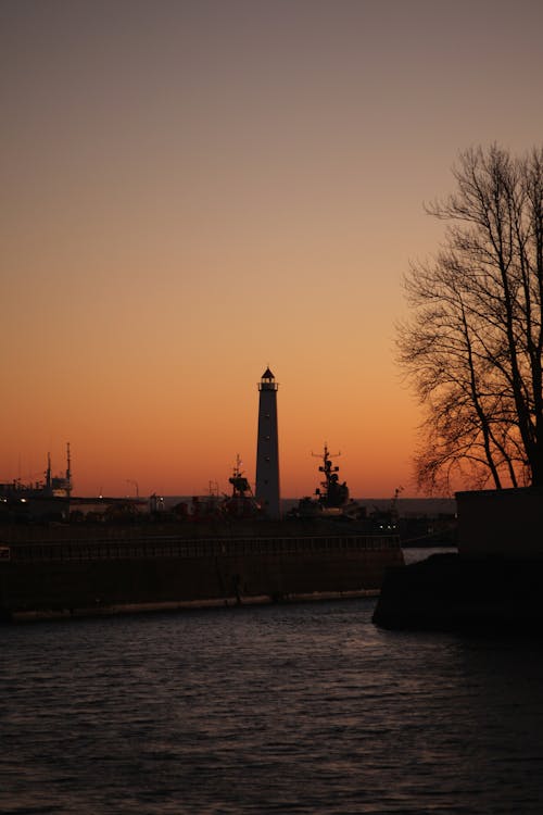 Silhouette of Tower during Dusk