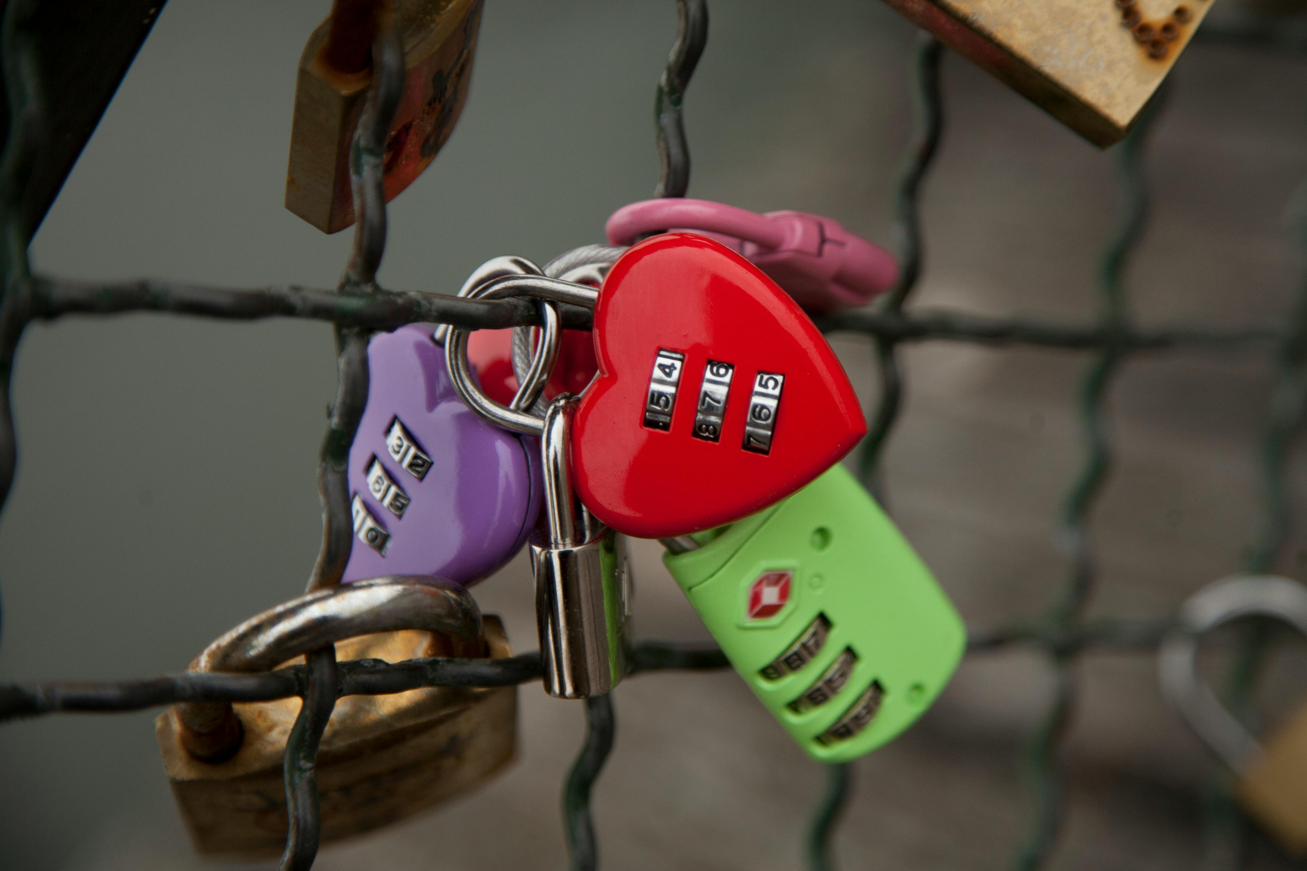 miami locksmiths</p>
<p>