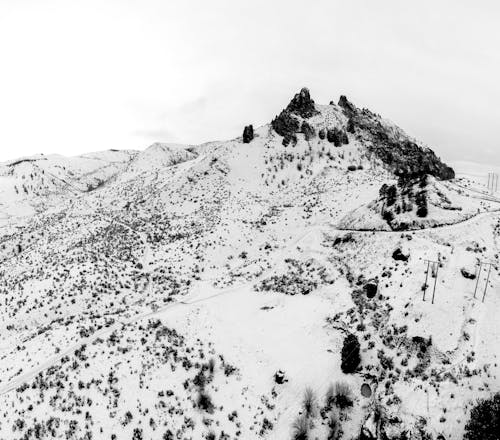 Bezpłatne Darmowe zdjęcie z galerii z czarno-biały, góra, krajobraz Zdjęcie z galerii
