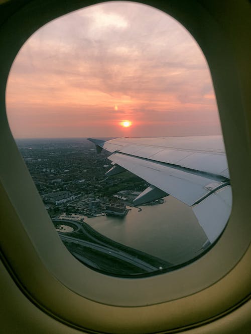 Free Airplane Window View of City Stock Photo