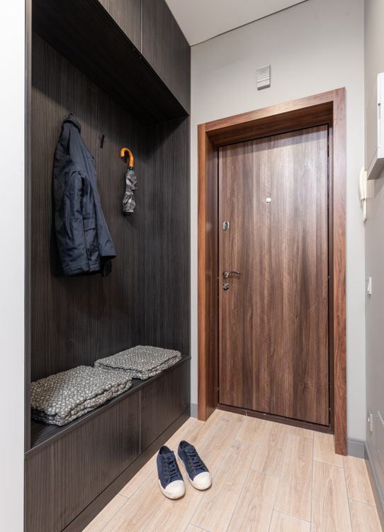 How to Build a Weekly Entryway Reset in a Small Apartment
