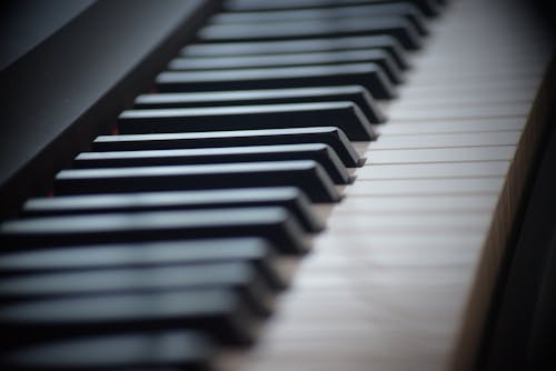 Free A Close-Up Shot of an Piano Keys Stock Photo